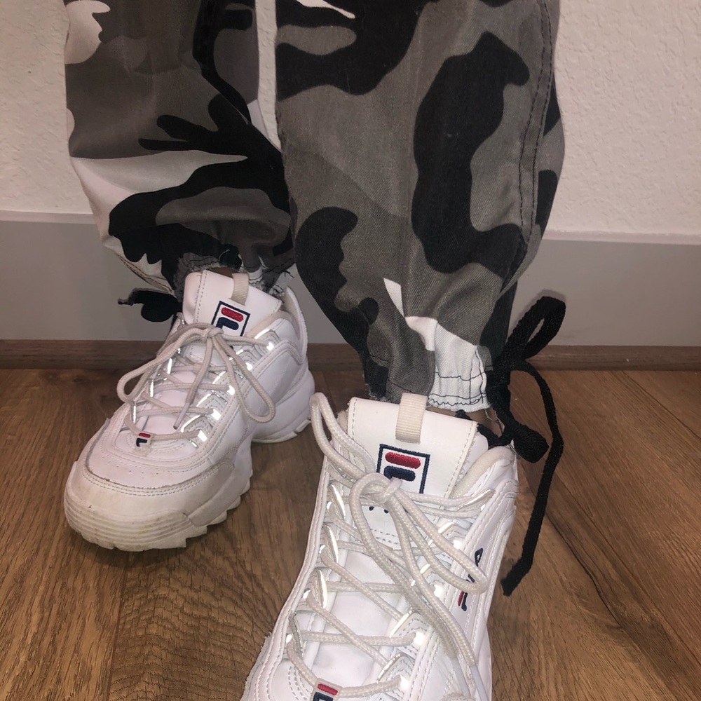 Filas - Picture 4 of 6